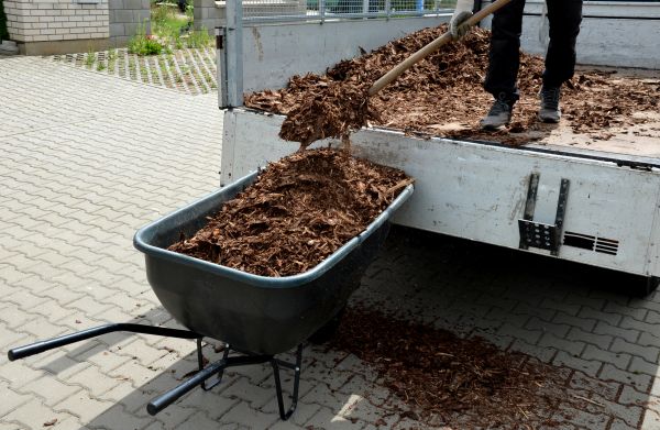 Bulk Mulch Delivery in Lexington